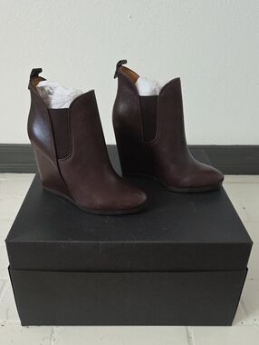 Coach Farah Washed Leather Chestnut Ankle Booty Wedge. Size 7. Never Worn.